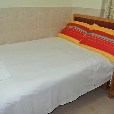 New Fortunate Guest House Гонконг Экстерьер фото