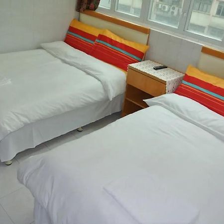 New Fortunate Guest House Гонконг Экстерьер фото