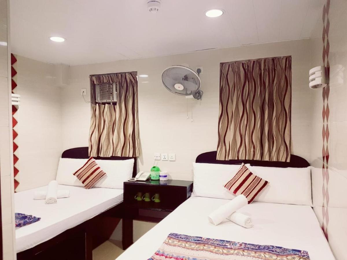 New Fortunate Guest House Гонконг Экстерьер фото