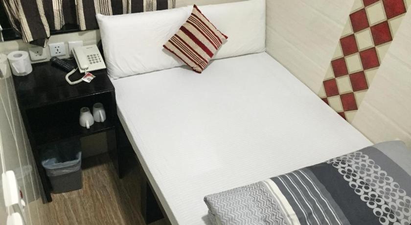 New Fortunate Guest House Гонконг Экстерьер фото