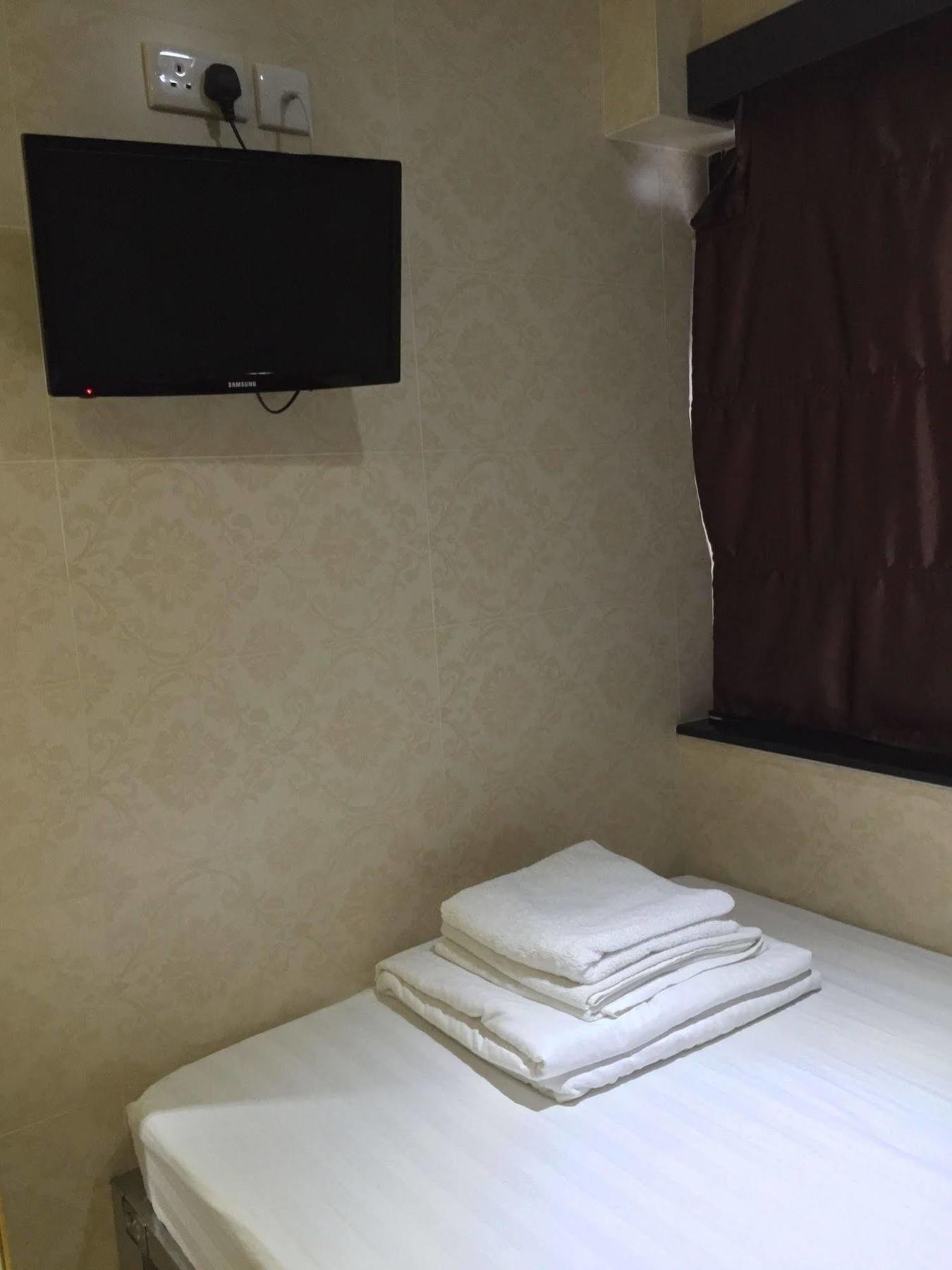 New Fortunate Guest House Гонконг Экстерьер фото