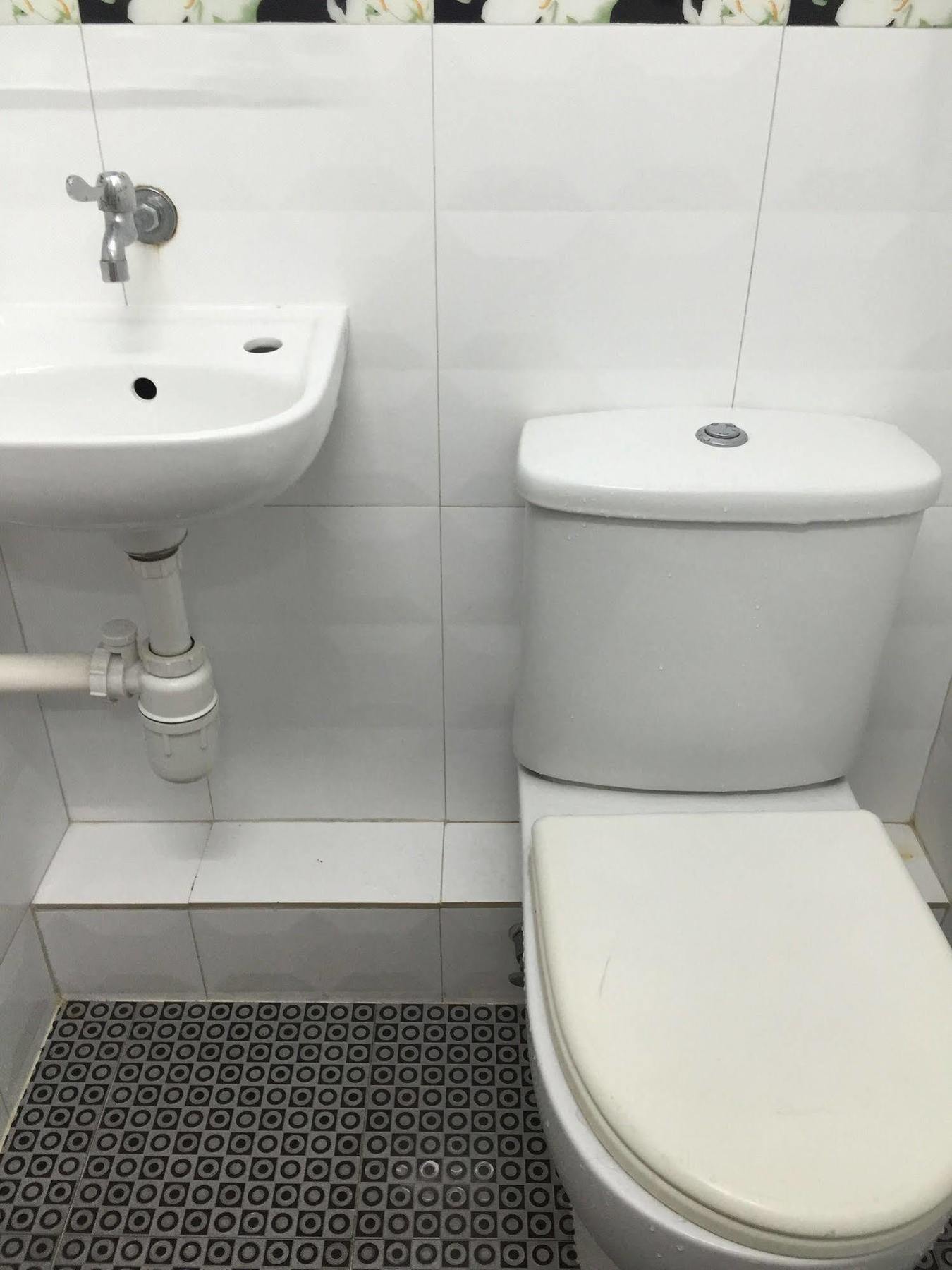New Fortunate Guest House Гонконг Экстерьер фото