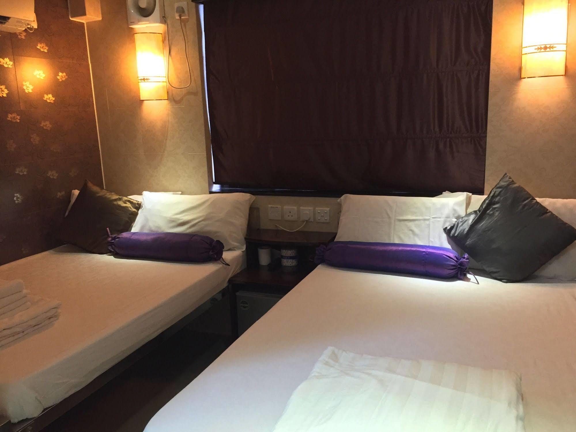 New Fortunate Guest House Гонконг Экстерьер фото