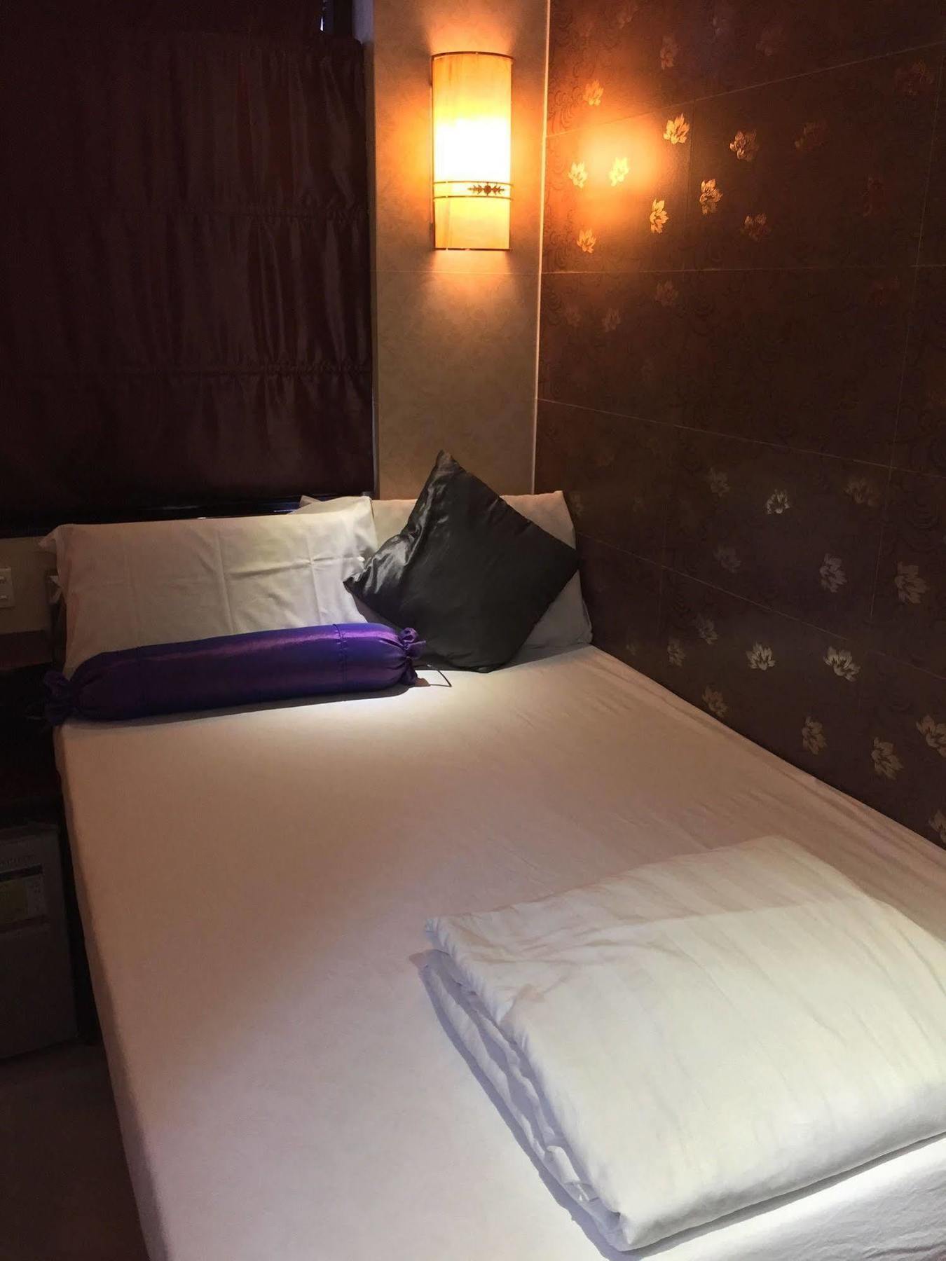 New Fortunate Guest House Гонконг Экстерьер фото